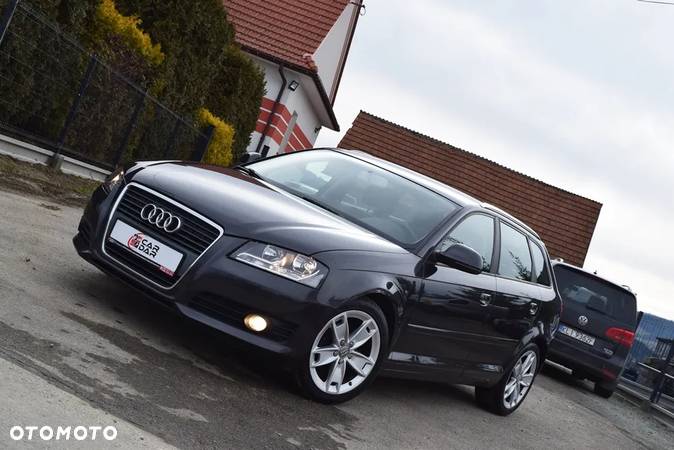 Audi A3 2.0 TDI Sportback DPF Ambiente - 9