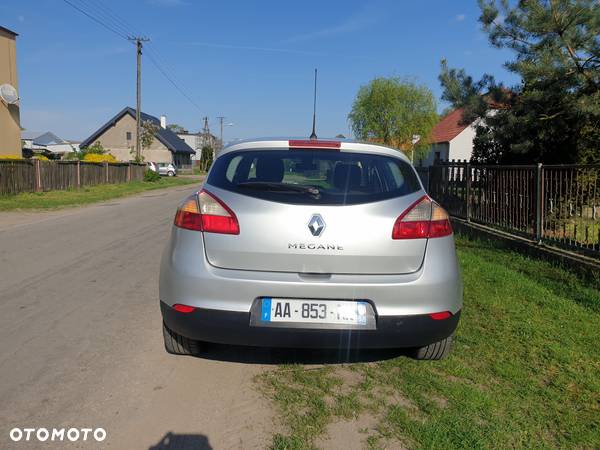 Renault Megane 1.5 dCi Dynamique - 7