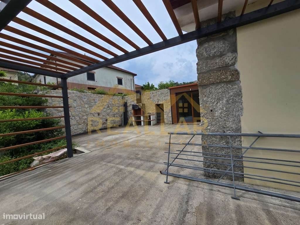 Moradia de Sonho em Fase Final de Remodelação - Arcos de Valdevez-7