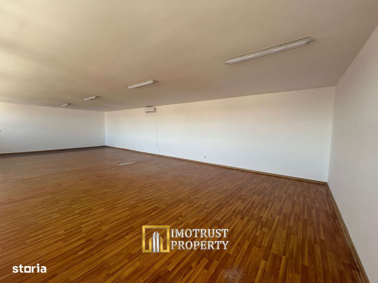 Spațiu comercial disponibil pentru închiriere – 154 mp | Zona Uta - Imagine principală: 2/4