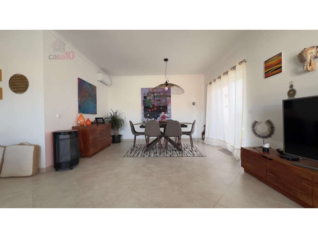 Excelente T4 duplex, para venda, no centro de Alcochete - Grande imagem: 4/41