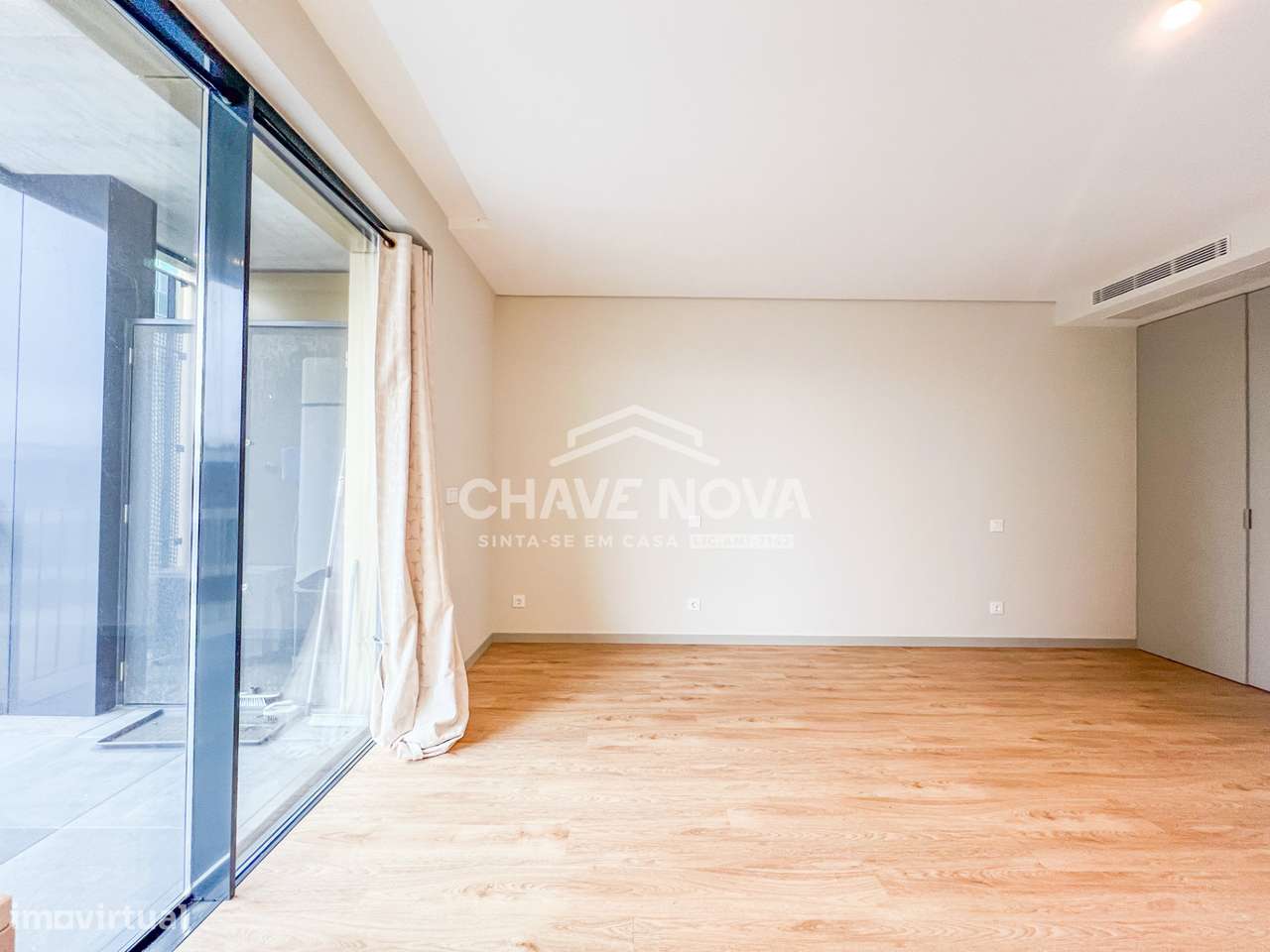 T0 Novo c/ Piscina e Lugar de Garagem em Santa Marinha (VL8) - Grande imagem: 5/19