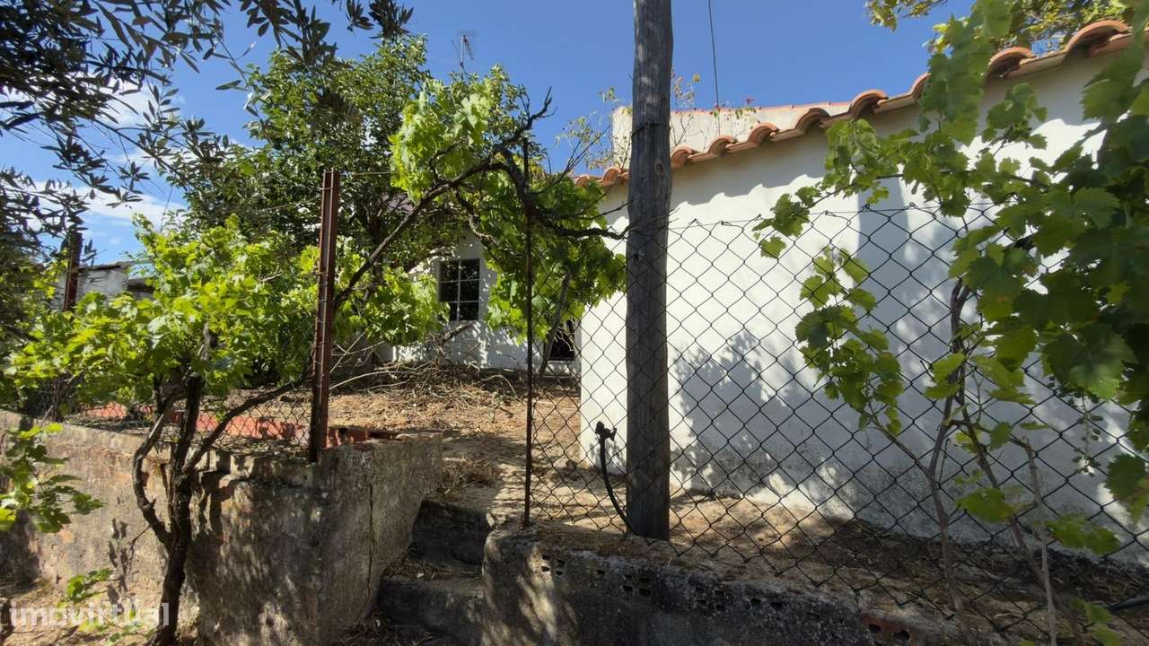 Moradia T2 com Terreno – São Miguel do Rio Torto, Abrantes-14