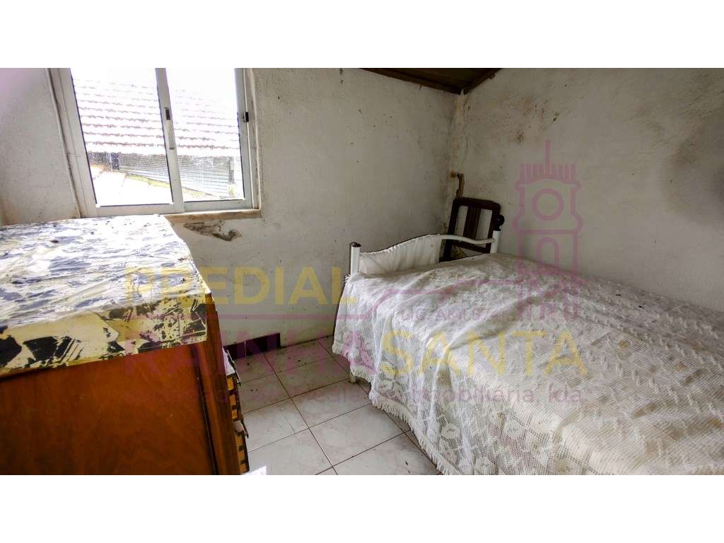 Moradia M2. Anexos-Pátio-Terreno-15 Km Coimbra-8