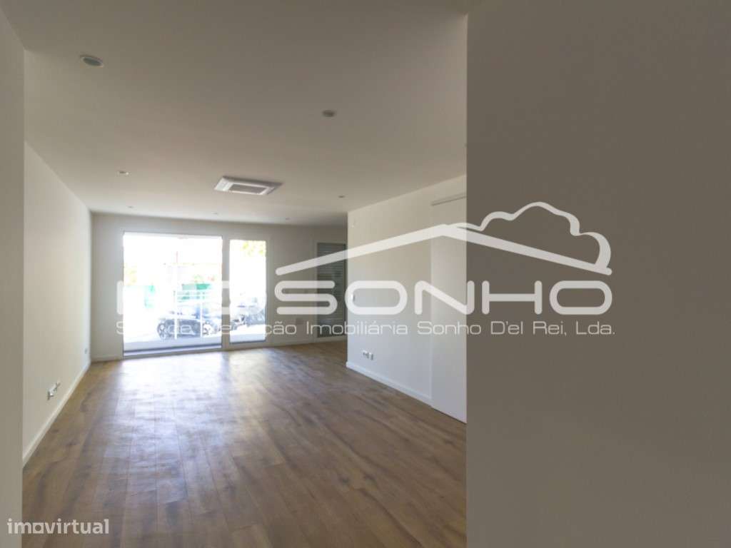 Apartamento T2, com garagem, na linda praia da Nazaré - Grande imagem: 3/11