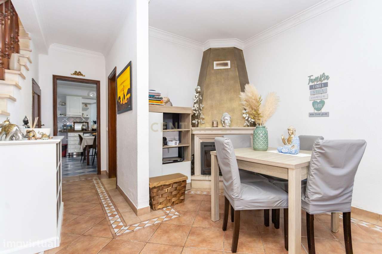 Moradia em banda T3+1 - Grande imagem: 4/32