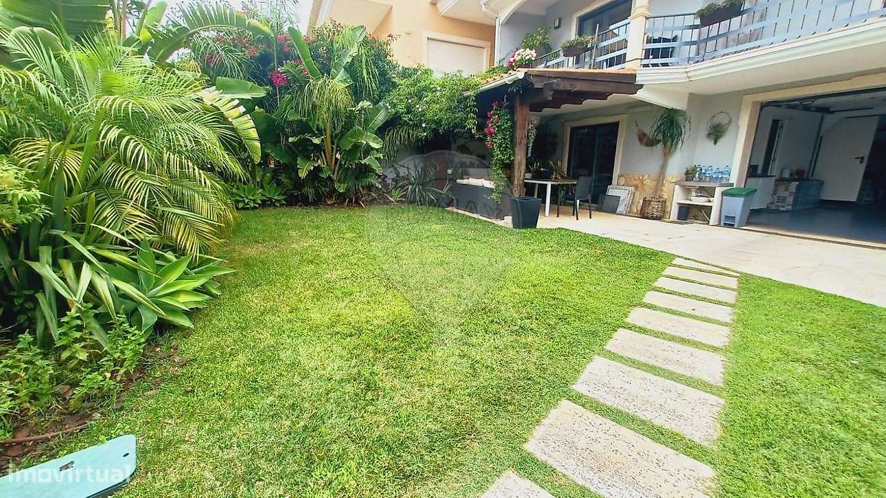 Moradia T5 para venda-12