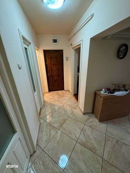 Apartament 3 Camere Barlad - pe bulevardul Republicii - Imagine principală: 4/8