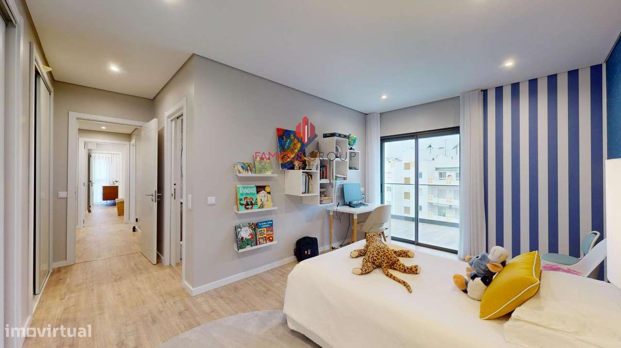 Penthouse T5 exclusiva com acabamentos de luxo - Portimão-36