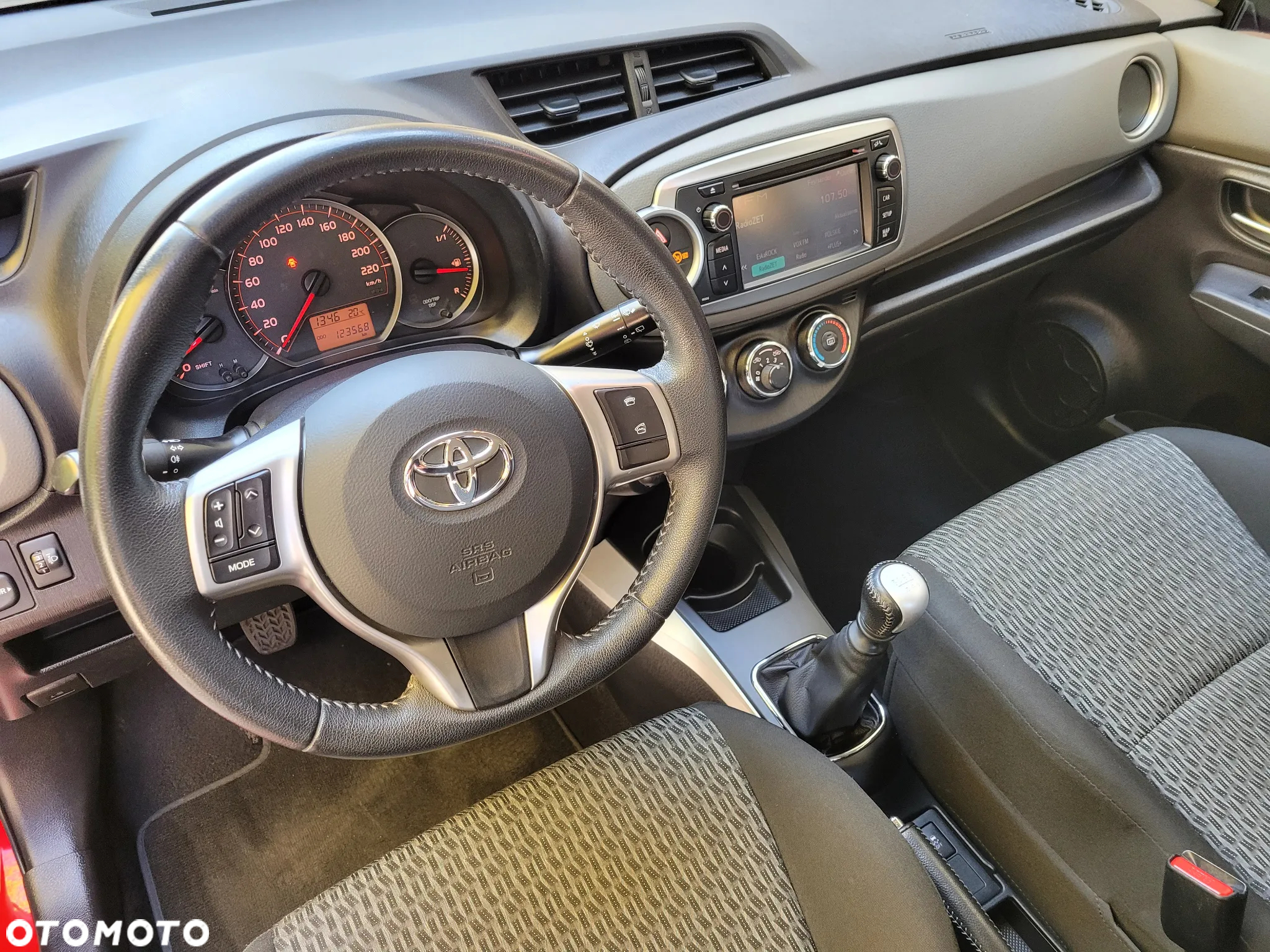 Toyota Yaris 1.33 Premium - 13