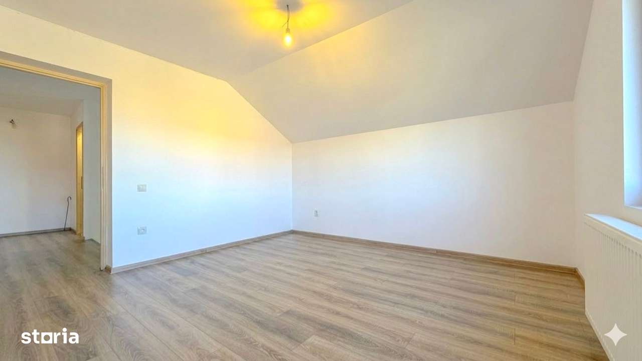 Casă spațioasă cu teren generos de 1200 mp Zonă de case noi-Tărlungeni-14