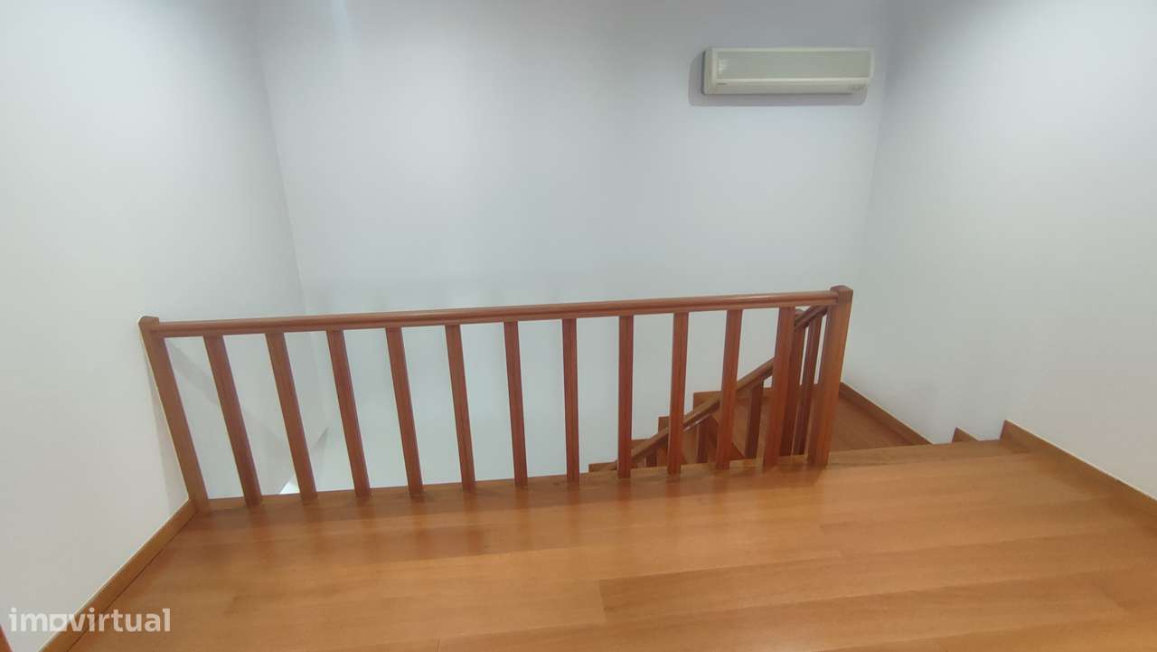 Moradia gaveto T3 em Amares-24