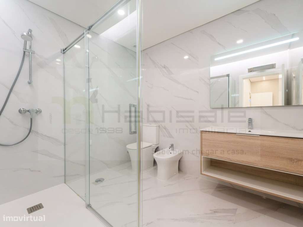 T3 Duplex, Totalmente Remodelado, com 135 m² | Murtal - Parede-25