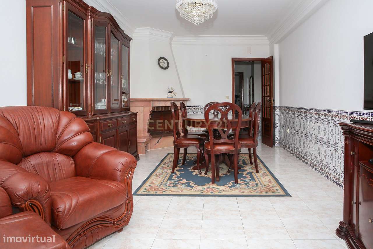 Apartamento T2+2 em aproveitamento de sótão – Santa Cruz - Grande imagem: 4/31