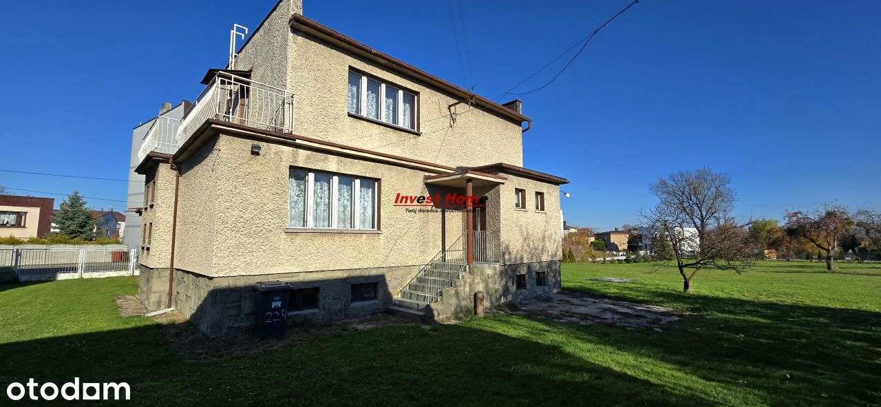 Solidny dom w dobrej lokalizacji.-2