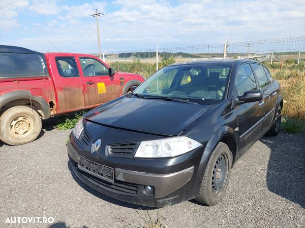 Dezmembram Renault Megane 2 Sedan, 2008, 1.9 dci euro 4 - 1