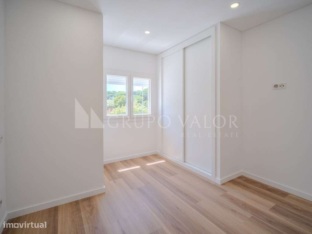 T3 com Suite Totalmente Remodelado | Feijó | Almada-5