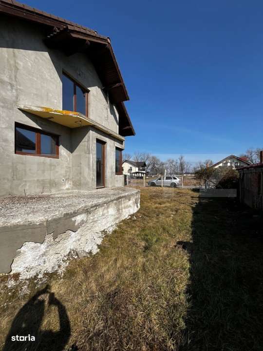 Casa semifinisata, 6 camere la 5 Km de Beclean - Imagine principală: 3/19