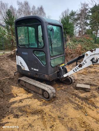 Bobcat E16 - 7