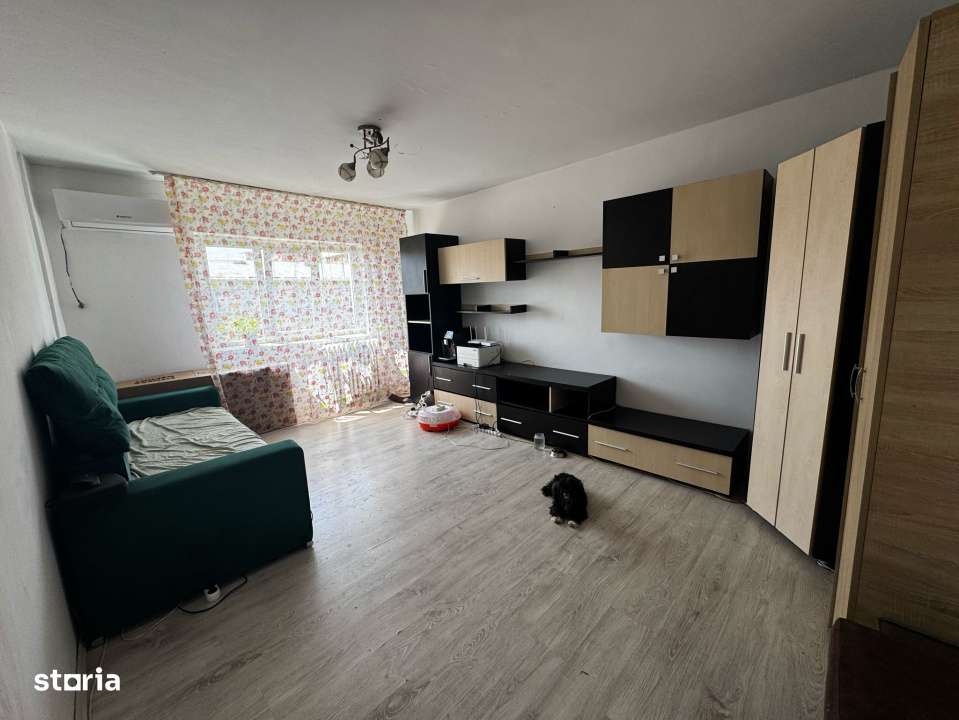 Apartament 2 camere, decomandat, 56mp., Rovine, zona Parculet Rovine - Imagine principală: 1/8
