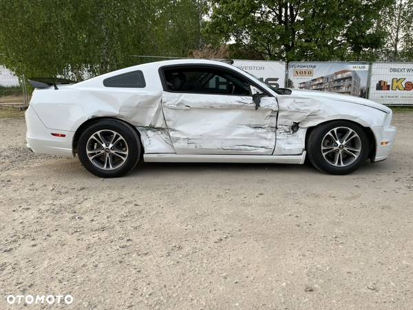 Ford Mustang 3.7 V6 Premium - 9