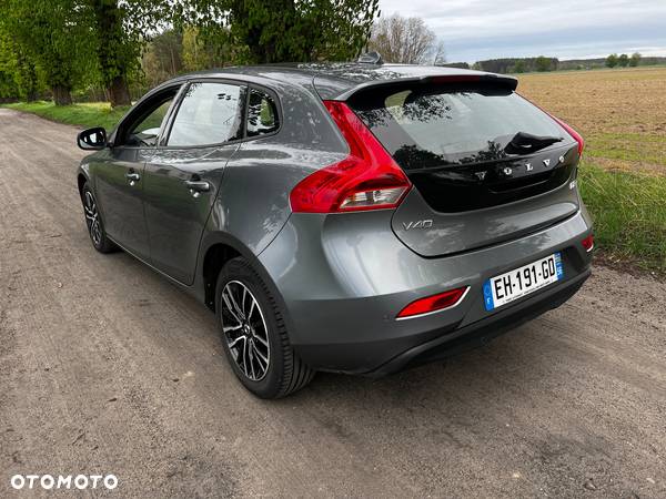 Volvo V40 CC D2 Drive-E Momentum - 10