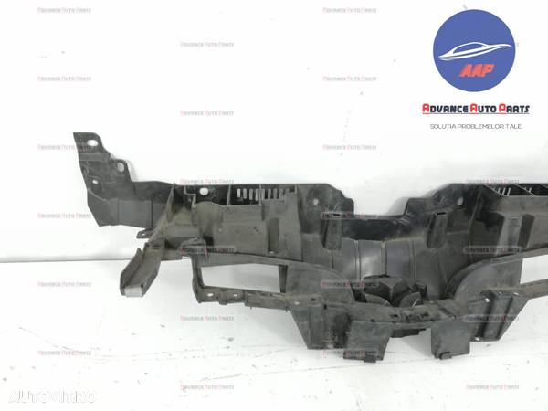 Suport grila calandru Mazda 3 an 2009-2012 originala - 5