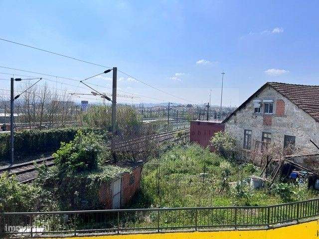 MORADIA | Rua Nau Vitória | junto à Estação Metro de Nau Vitória | ...-28