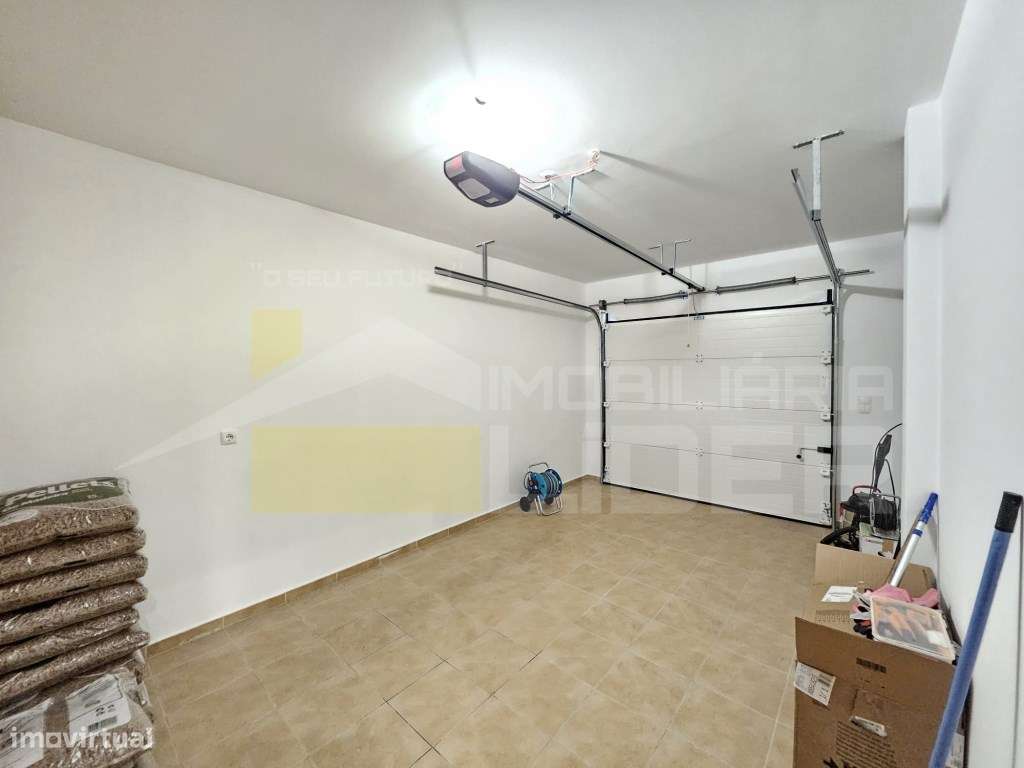 Moradia geminada T3 com piscina, terraço e garagem na Silveira, Tor...-33