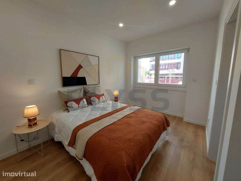 Apartamento T3, totalmente remodelado em Benfica. *Oferta da Escrit... - Grande imagem: 3/20