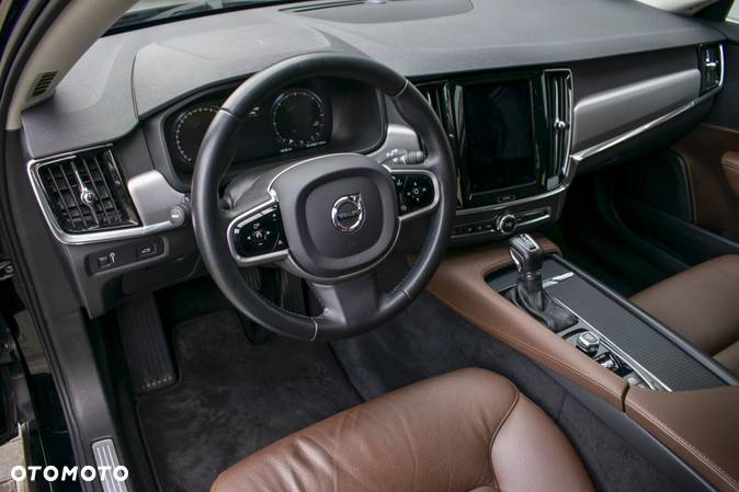 Volvo V90 - 11