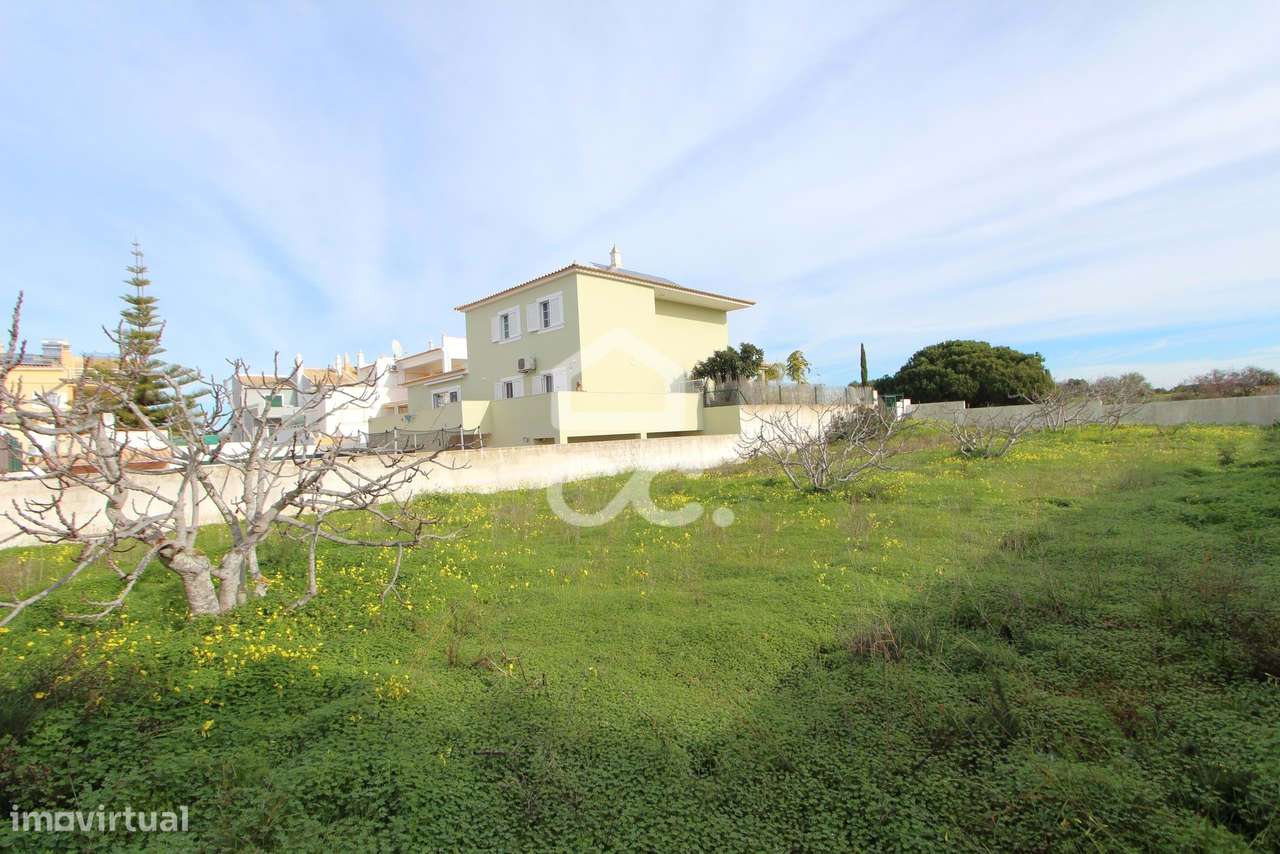 Lote com 600m2 para construção de moradia isolada, em Pêra - Grande imagem: 4/11