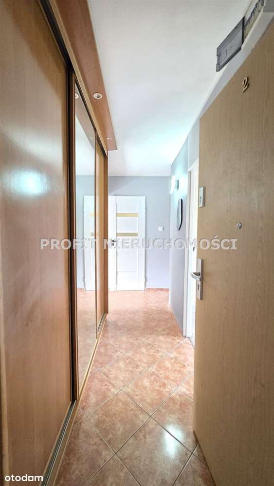 Środkowe mieszkanie z balkonem na parterze-19