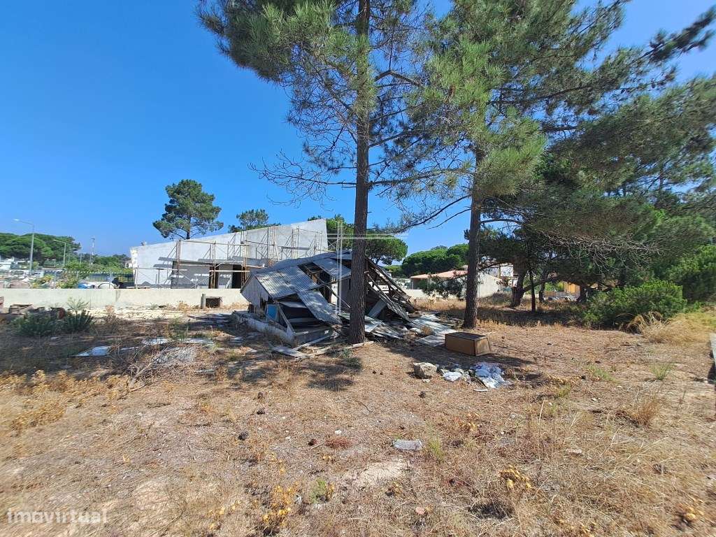 Terreno com 987m2 - Lagoa de Albufeira - Grande imagem: 4/18