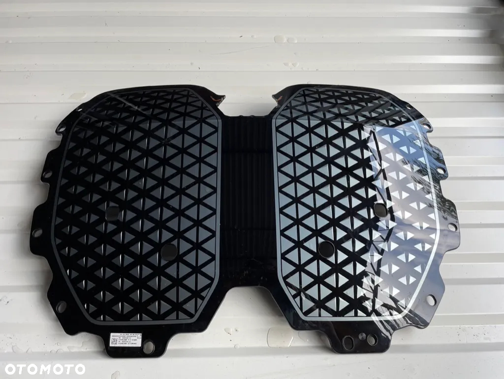 ATRAPA CHŁODNICY GRILL NERKI BMW IX 5A0E039 5A0E040 - 2