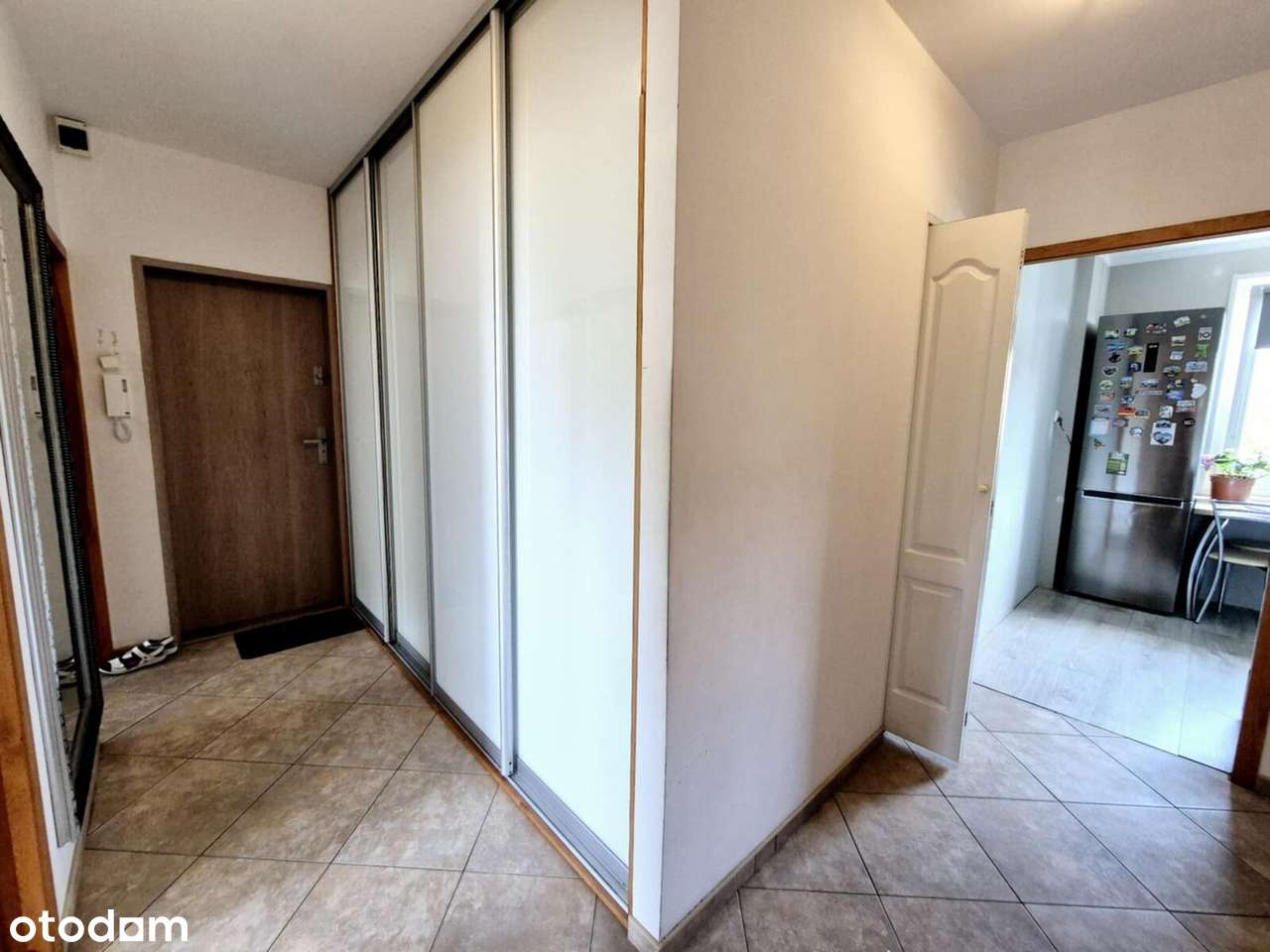 Przestronne 3-pokojowe mieszkanie z balkonem w super lokalizacji!-8