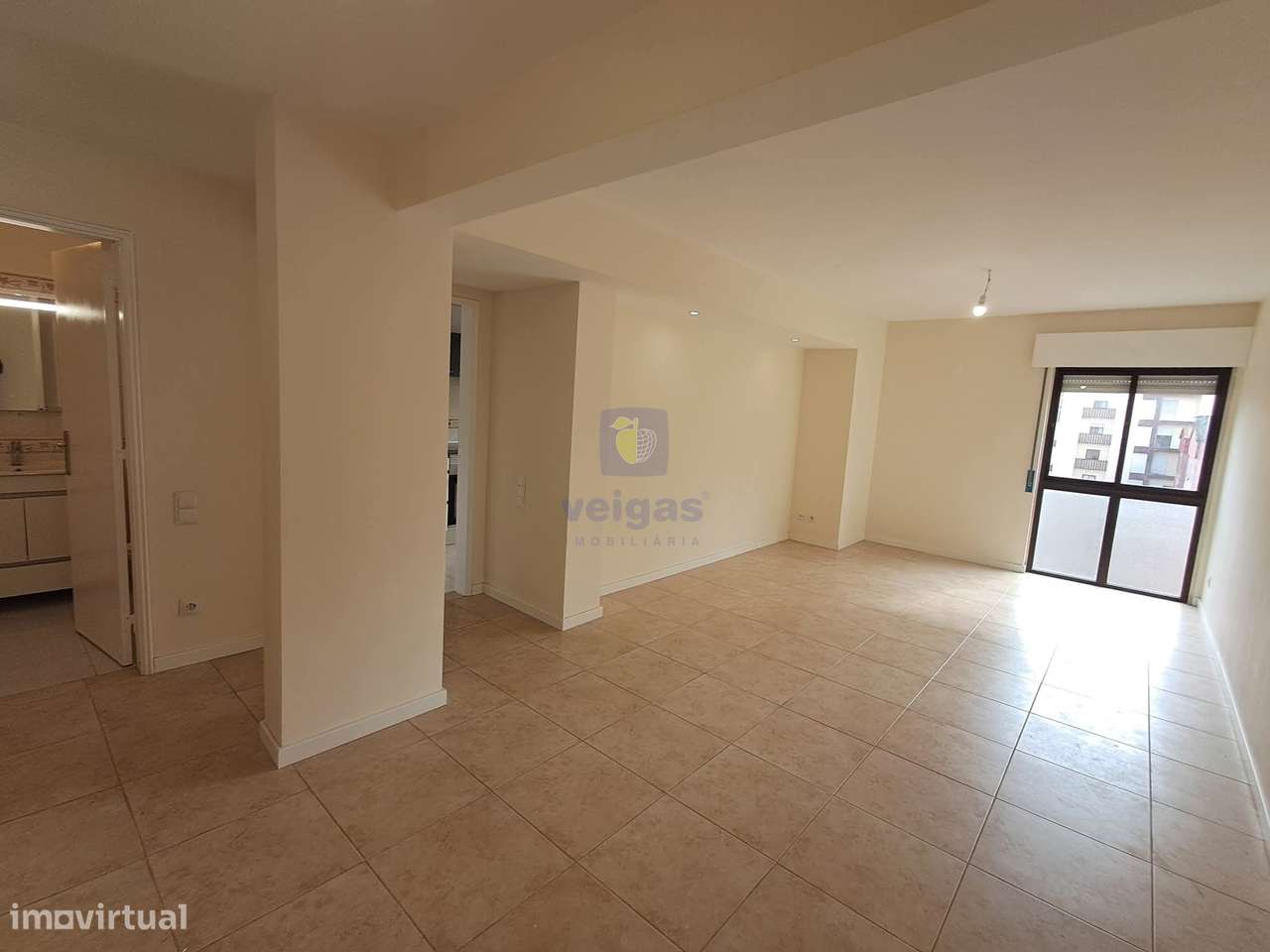 T2 Renovado com Vista Desafogada — Sintra / Tapada das Mercês-8