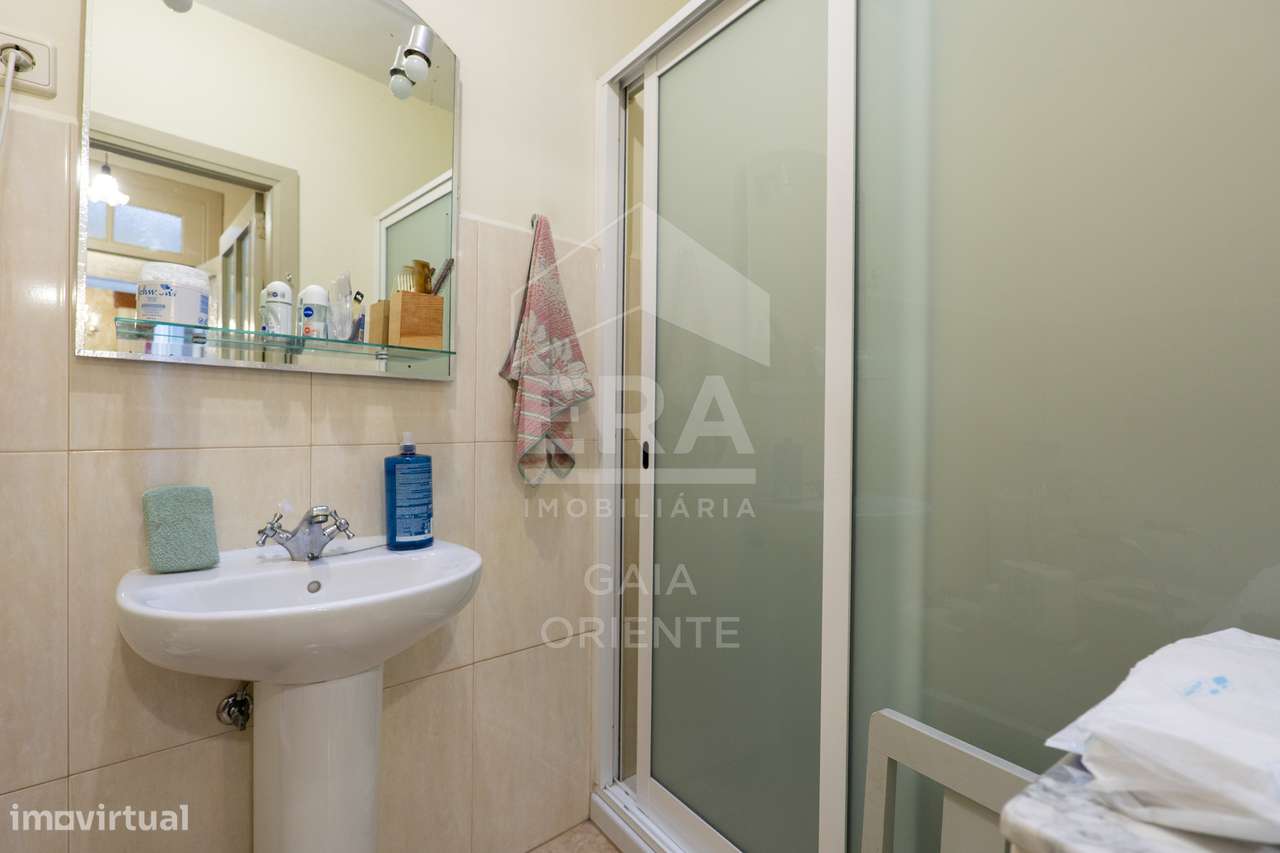 Moradia T3 com quintal em Sandim-12