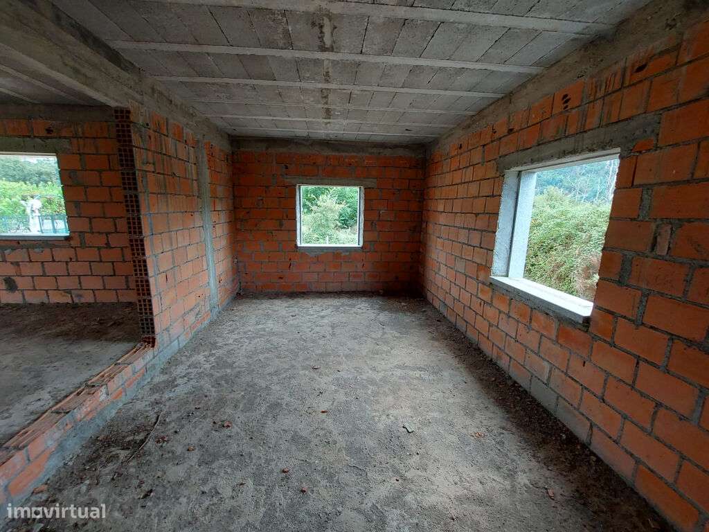 Moradia T3  com Garagem em construção Vila Cova de Alva-5