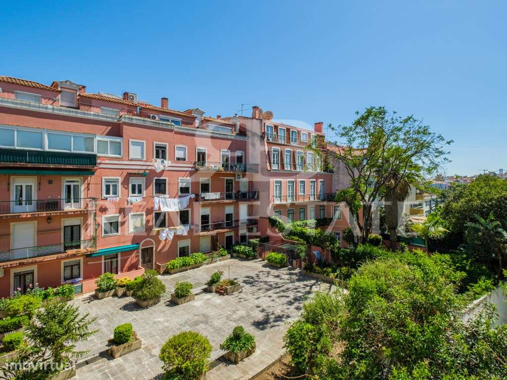 Fabuloso T3+2 com TERRAÇO + VISTA no PRINCIPE REAL - coração de Lisboa-36