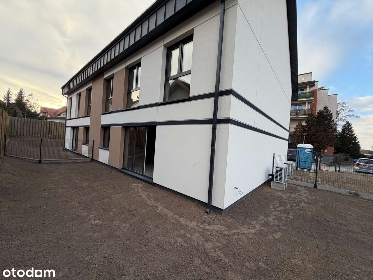 Gotowe, Bezpośrednio, Bliźniak, stan deweloperski, od 31.01.2026,-7