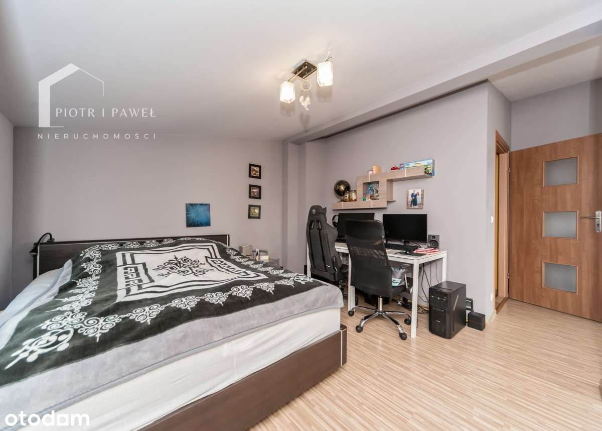 Dom z potencjałem – kominek, taras, garaż!-18