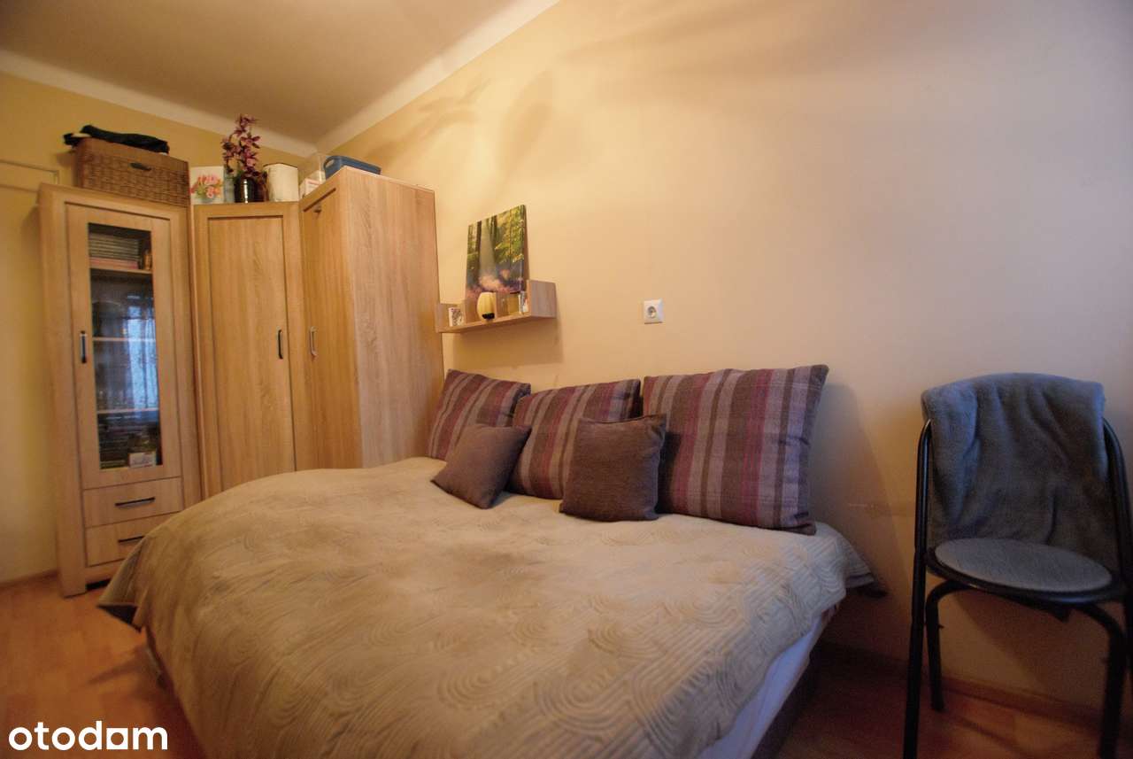 3 pokoje, osobna kuchnia, ul. Jesionowa (os. Szydłówek)v-8