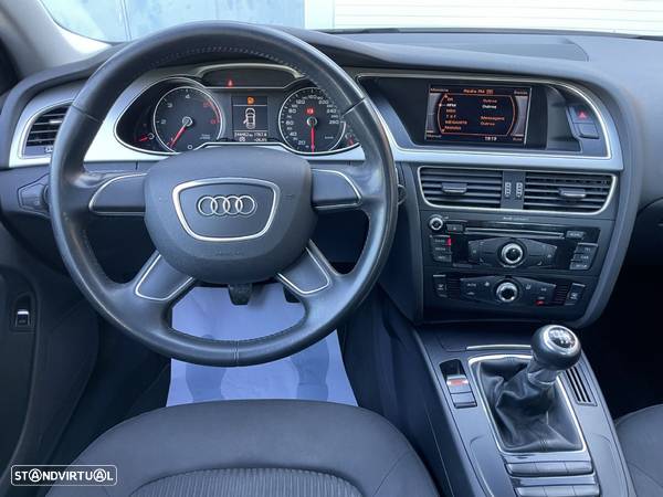 Audi A4 2.0 TDI Business Line - 13