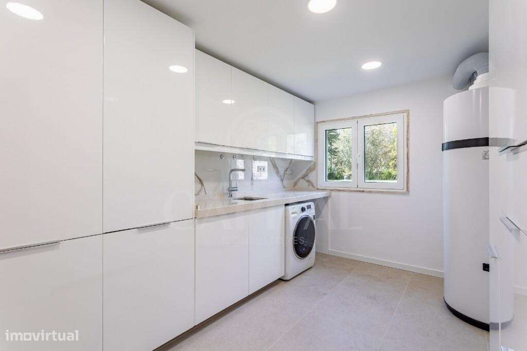 Apartamento T5 Duplex Exclusivo em Primeira Linha de Mar-20