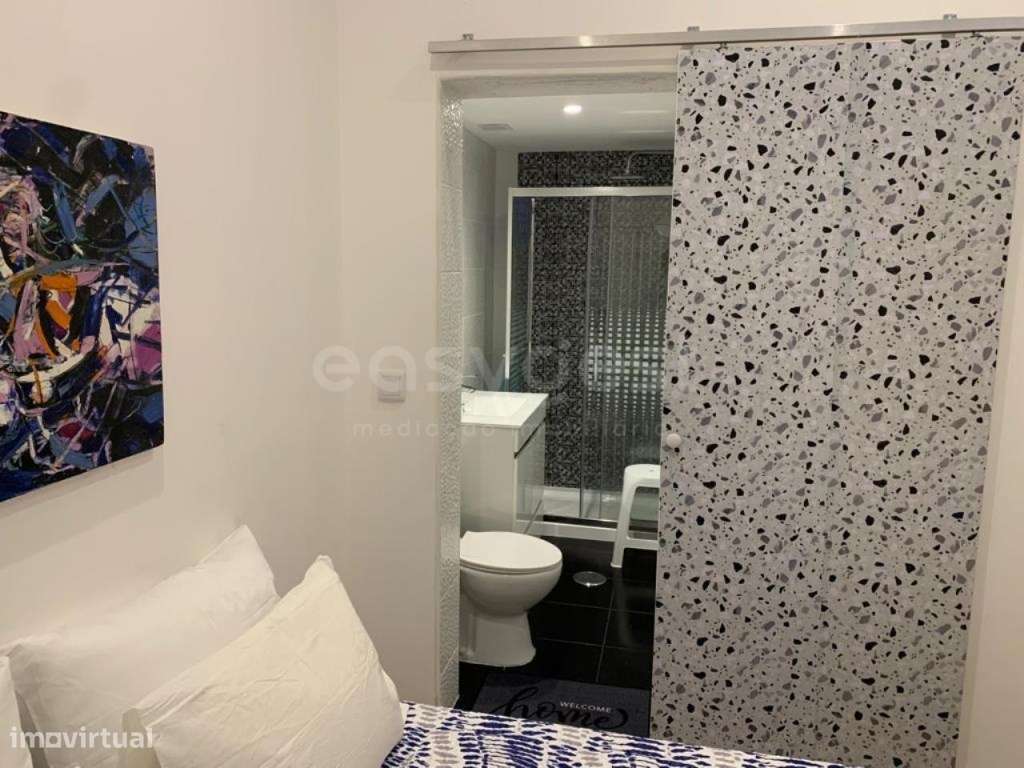 Apartamento T4 Renovado na cidade de Lagoa - Antiga Loja Convertida - Grande imagem: 4/12