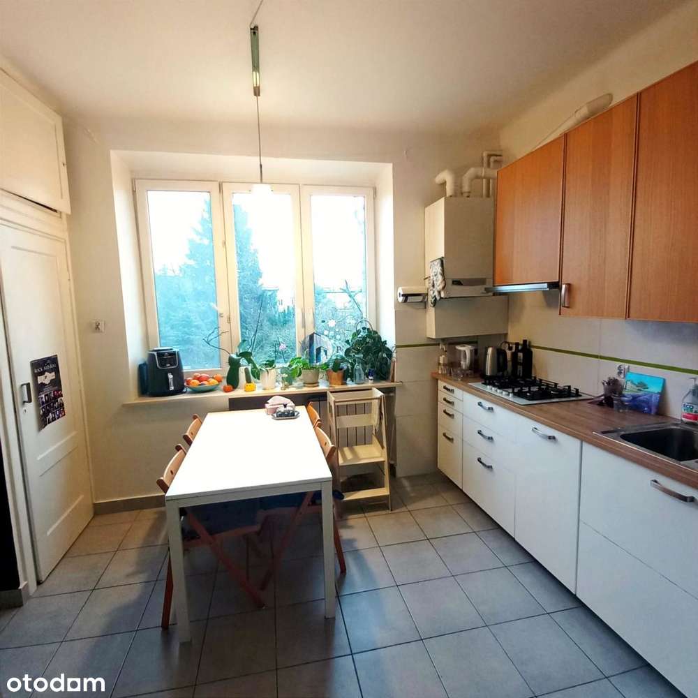 Kamienca, balkon, 1 piętro, Nowe Włochy-8