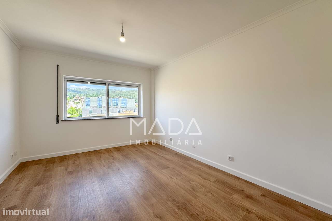 RENOVADO Apartamento T3 (último piso) c/garagem em Lamaçães, Braga-18