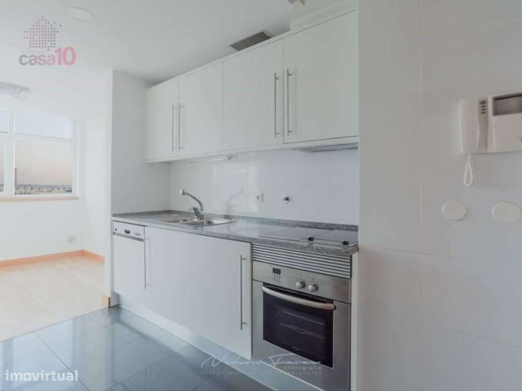 T2 duplex com vista rio para venda no Parque das Nações - Grande imagem: 4/15