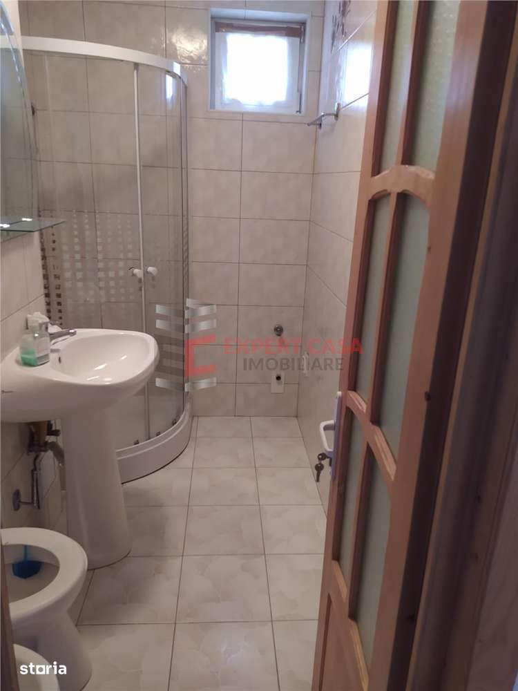 Apartament 2 camere Targu Neamt - Imagine principală: 2/8
